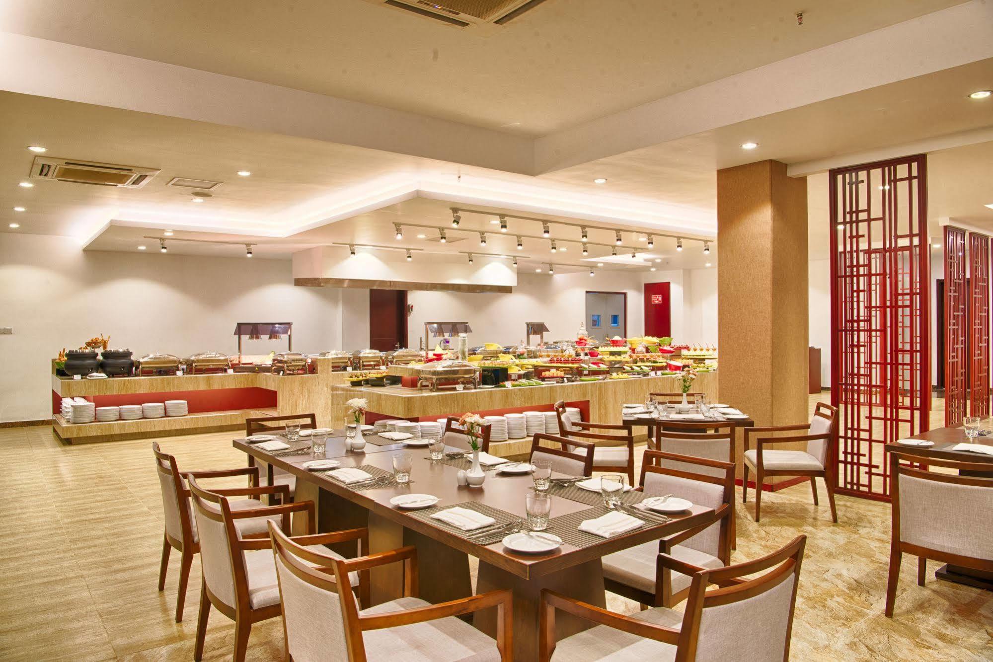 Jie Jie Beach Hotel Ваддува Екстер'єр фото