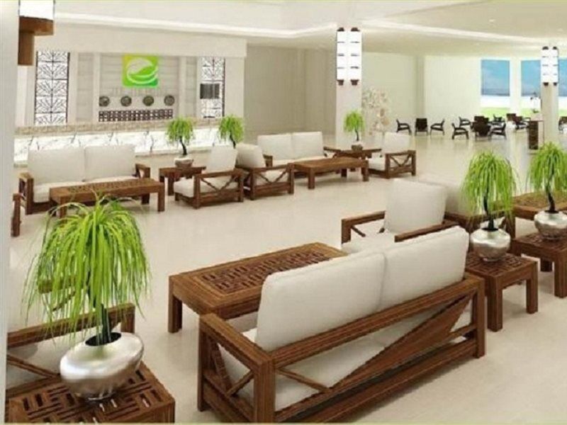 Jie Jie Beach Hotel Ваддува Екстер'єр фото